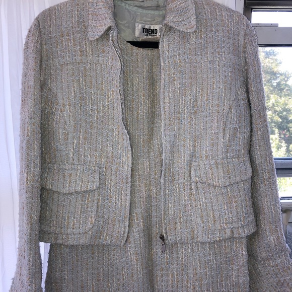 Italian dress with matching jacket - Picture 11 of 13